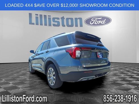 Used 2025 Ford Explorer Active w/ Active Comfort Package image 4
