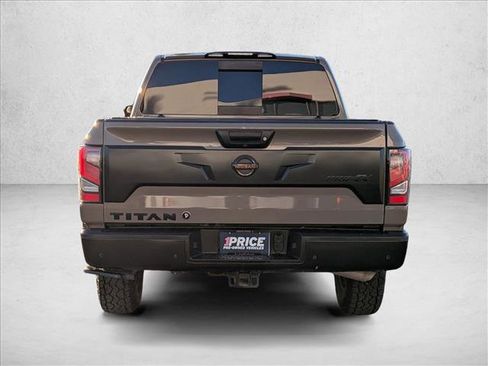 Used 2020 Nissan Titan PRO-4X w/ Pro-4x Convenience Package AWD/4WD image 7