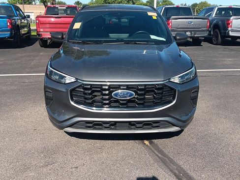 Used 2024 Ford Escape ST-Line w/ Tech Pack #1 AWD/4WD image 12