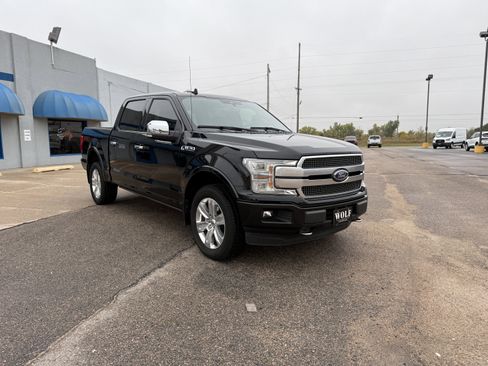 Used 2019 Ford F150 Platinum w/ Equipment Group 701A Luxury image 4