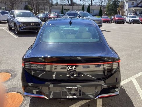 New 2026 Hyundai Sonata SEL FWD image 8