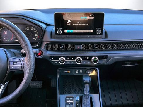 Used 2025 Honda CR-V EX image 11