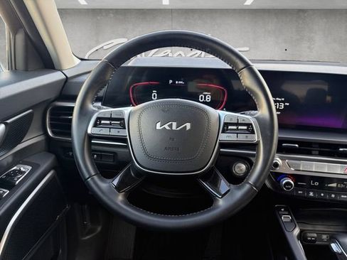 Used 2024 Kia Telluride S w/ S Sunroof Package FWD image 21
