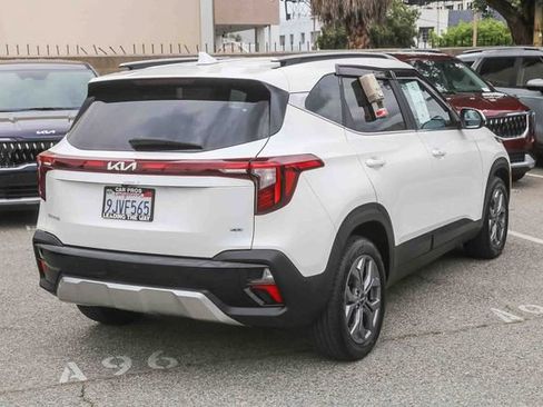 Used 2024 Kia Seltos S AWD/4WD image 9