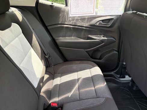 Used 2024 Chevrolet Trax LS FWD image 32