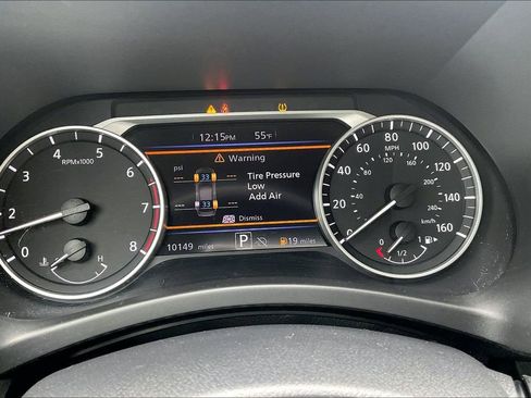 Used 2024 Nissan Sentra SR w/ SR Premium Package image 19