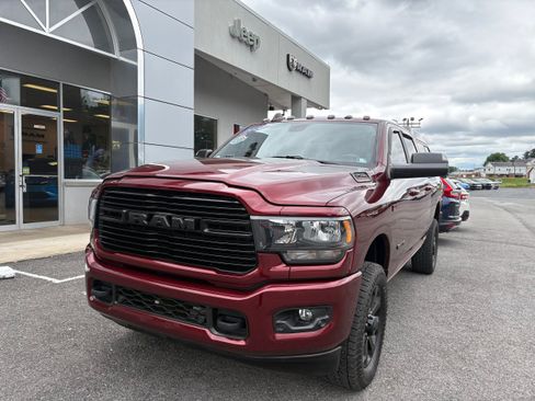 Certified 2020 RAM 2500 Big Horn w/ Night Edition AWD/4WD image 3