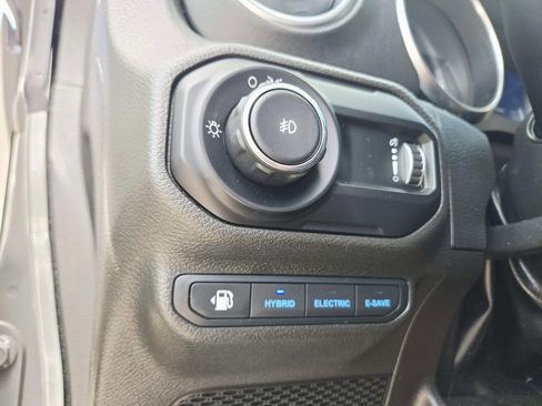 Used 2023 Jeep Wrangler Unlimited Sahara w/ Cold Weather Group image 41