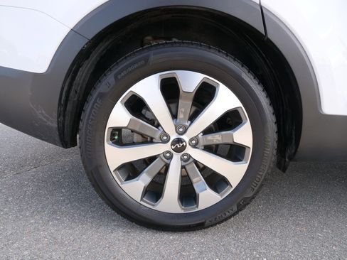 Used 2022 Kia Telluride S image 11