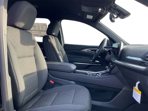 New 2026 Chevrolet Traverse LT w/ Driver Confidence Package image 25