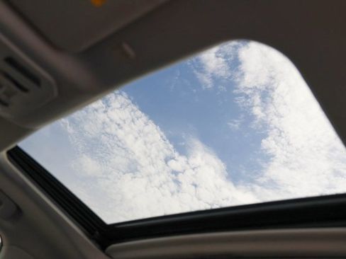 Used 2021 Toyota Highlander Limited image 14