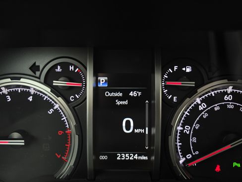 Used 2024 Toyota 4Runner Limited AWD/4WD image 22