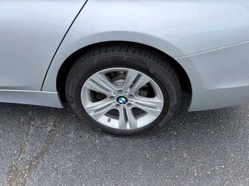 Used 2018 BMW 330i xDrive Sedan w/ Convenience Package AWD/4WD image 11