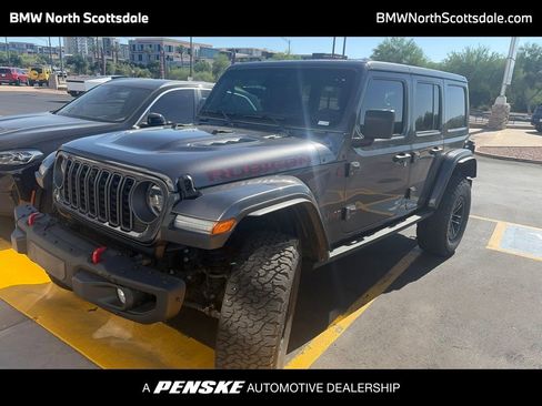 Used 2025 Jeep Wrangler Unlimited Rubicon AWD/4WD image 1