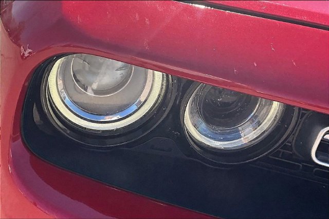 Used 2015 Dodge Challenger SXT RWD image 26