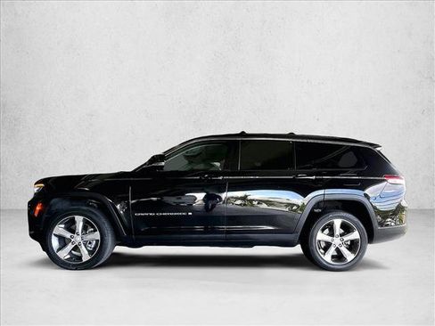 Used 2021 Jeep Grand Cherokee L Limited AWD/4WD image 6