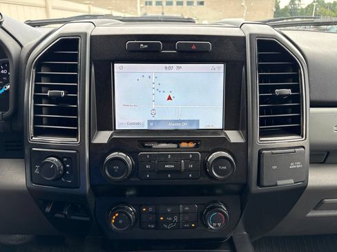 Used 2022 Ford F250 XLT w/ XLT Premium Package AWD/4WD image 11