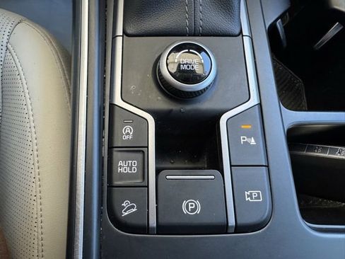 Used 2025 Kia Sorento EX w/ Panoramic Sunroof Package image 13