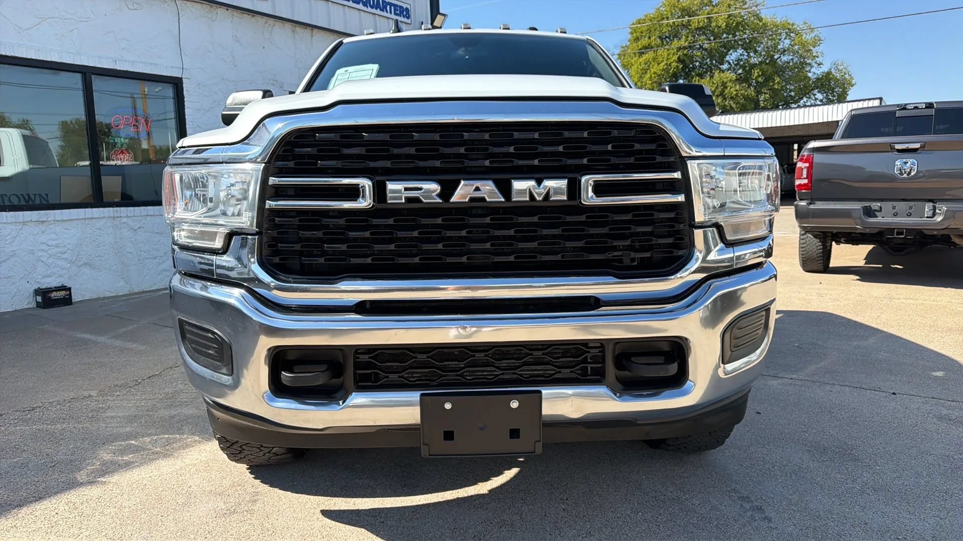 Used 2022 RAM 2500 Lone Star w/ Protection Group AWD/4WD image 5