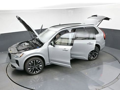 New 2026 Volvo XC90 B6 Ultra w/ Lounge Package image 53