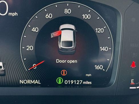 Used 2023 Acura Integra A-Spec image 16