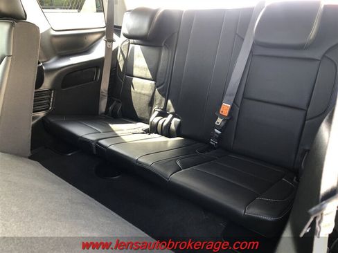 Used 2018 Chevrolet Tahoe LT w/ Luxury Package AWD/4WD image 18