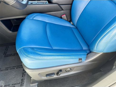 Used 2024 Nissan Pathfinder SV w/ SV Premium Package image 19