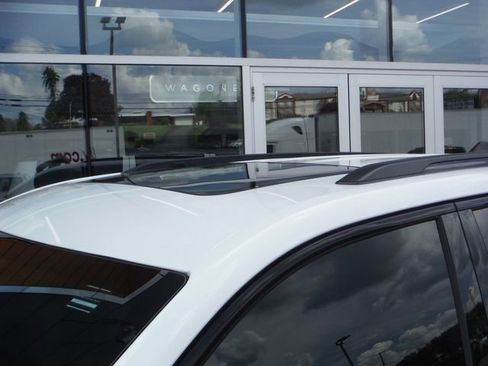 Certified 2024 Jeep Grand Cherokee Altitude AWD/4WD image 3