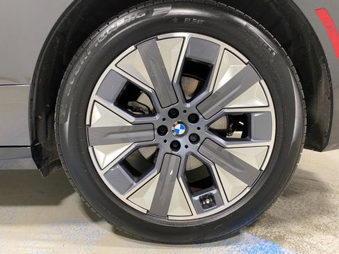 Used 2026 BMW iX xDrive45 image 27