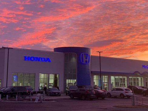 Used 2025 Chevrolet Colorado ZR2 w/ Midnight Edition AWD/4WD image 12