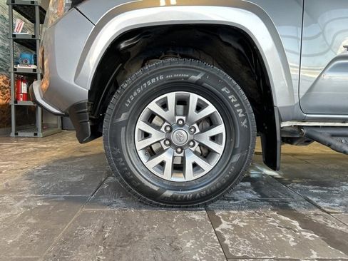 Used 2019 Toyota Tacoma SR5 image 33