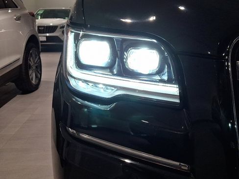 Used 2023 Lincoln Navigator L Black Label image 6