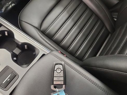 Used 2022 Ford Edge SEL w/ Convenience Package image 21