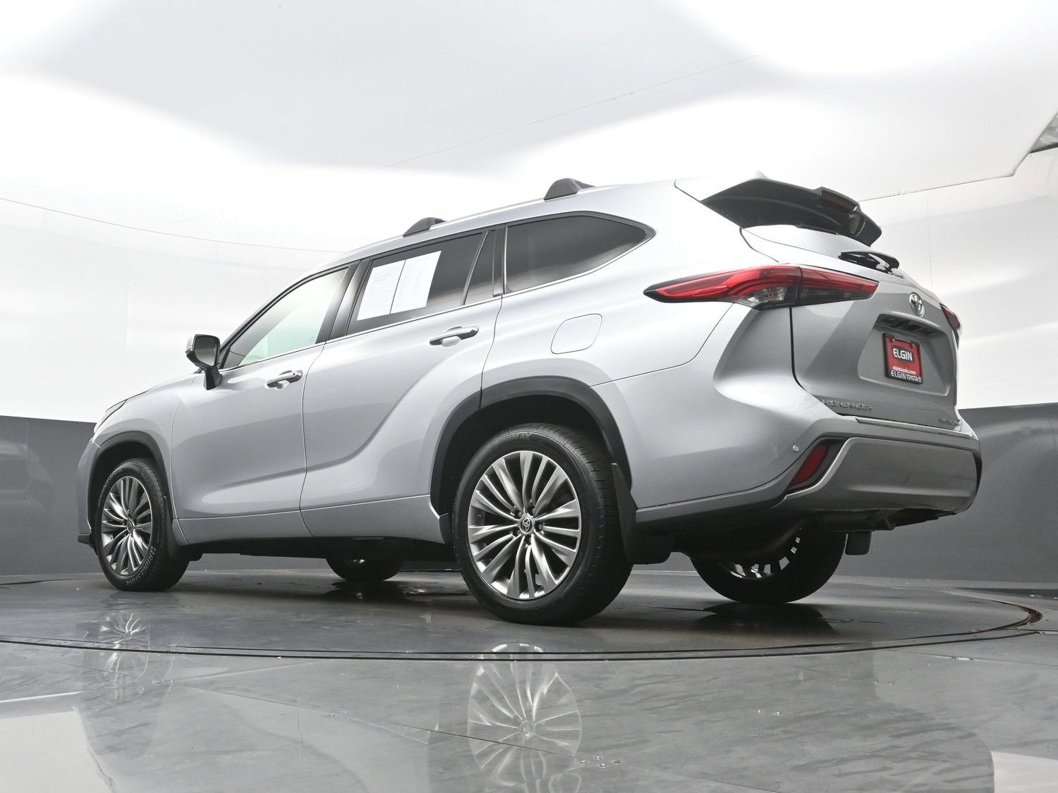 Used 2021 Toyota Highlander Platinum AWD/4WD image 33