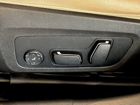 Used 2025 BMW 330i Sedan RWD image 18