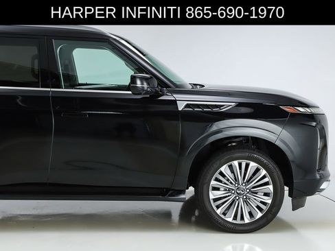 Used 2025 INFINITI QX80 Sensory AWD/4WD image 13