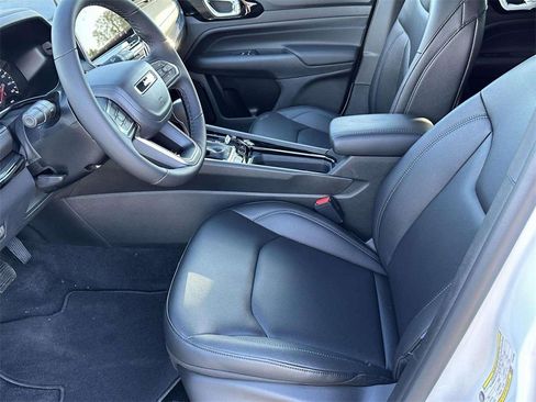 New 2026 Jeep Compass Limited image 9