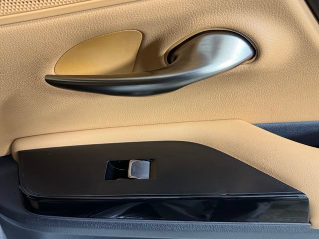 Certified 2022 Lexus ES 350 w/ Premium Package FWD image 28