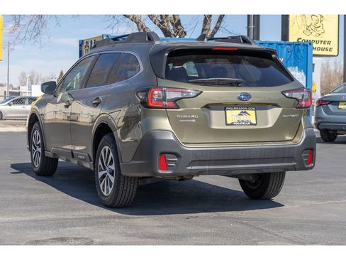 Used 2020 Subaru Outback Premium image 5