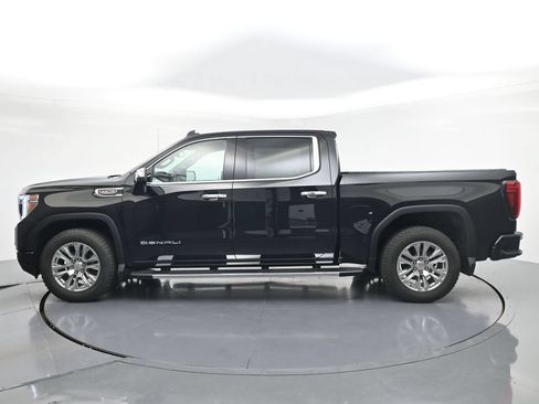 Used 2021 GMC Sierra 1500 Denali w/ Driver Alert Package II AWD/4WD image 5