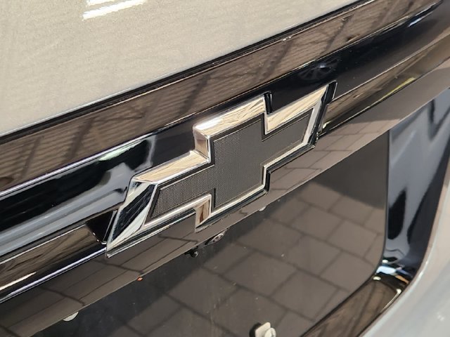 Used 2025 Chevrolet Traverse Z71 w/ Enhanced Driving Package AWD/4WD image 9