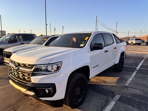 Used 2022 Chevrolet Colorado Z71 image 4