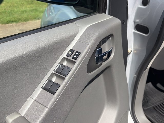 Used 2019 Nissan Frontier SV w/ Value Truck Package AWD/4WD image 17