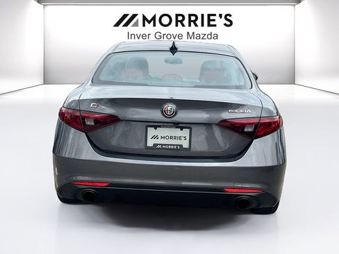 Used 2022 Alfa Romeo Giulia Sprint image 6