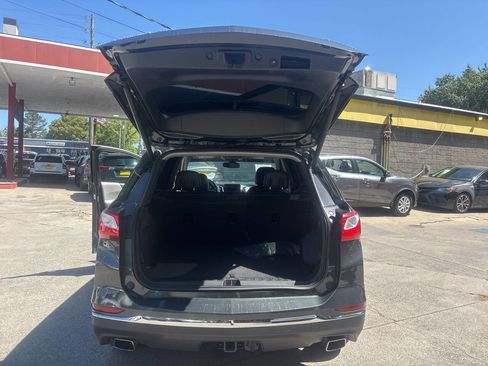 Used 2020 Chevrolet Equinox Premier FWD image 12