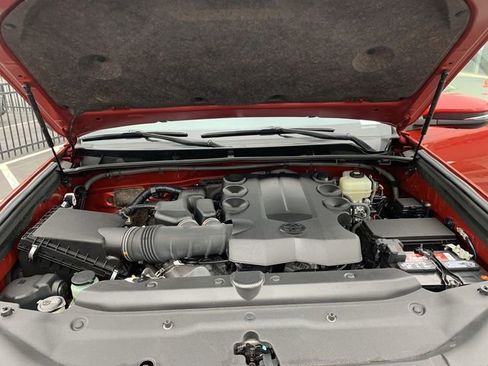 Certified 2022 Toyota 4Runner TRD Off-Road Premium image 16