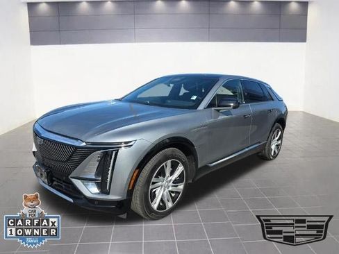 Certified 2024 Cadillac Lyriq Tech w/ Driver Assist Package AWD/4WD image 1
