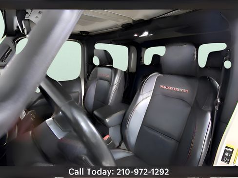 Used 2020 Jeep Gladiator Rubicon AWD/4WD image 18