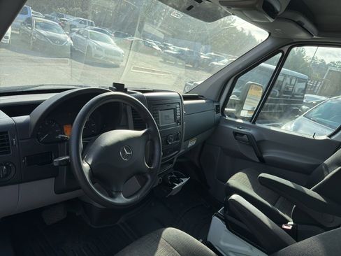 Used 2016 Mercedes-Benz Sprinter 3500 image 9