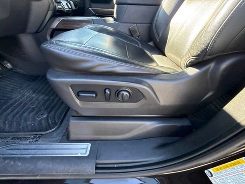 Used 2020 Chevrolet Silverado 1500 RST w/ Texas Edition AWD/4WD image 6